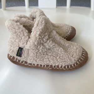 LL Bean Toddler cozy slipper booties size 7-8